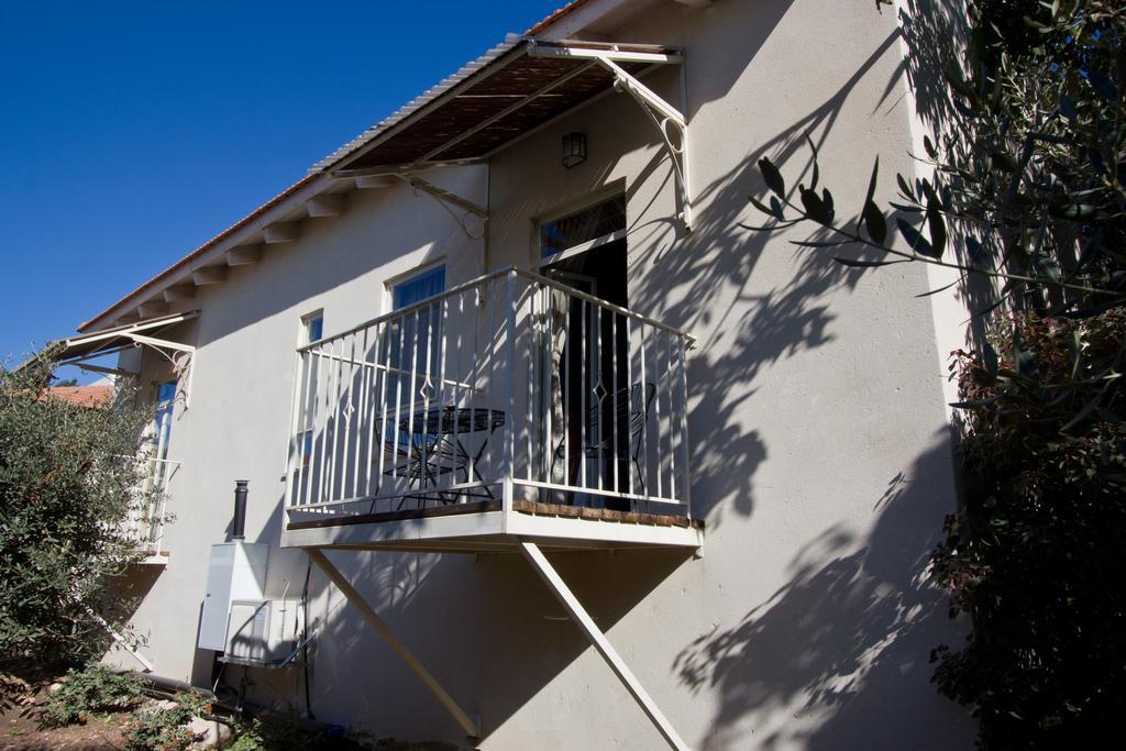 Smadar Inn Zikhron Ya'akov Exterior photo