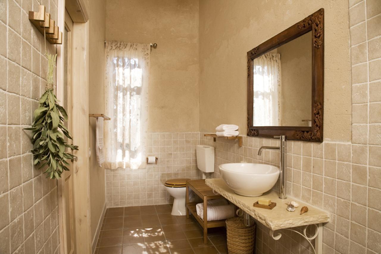 Smadar Inn Zikhron Ya'akov Exterior photo